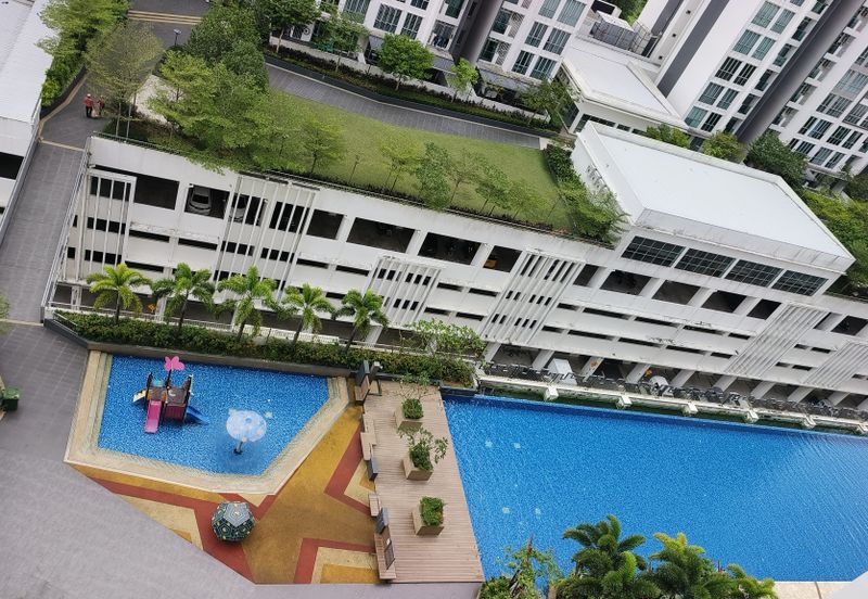 Meridin Bayvue Apartment