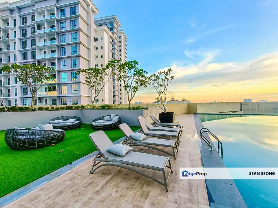 Paradigm Residence shopping Mall Tampoi Johor Bahru , Johor, Skudai