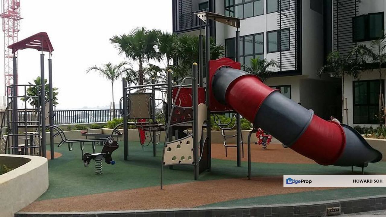 Villa Triplex 3 storey with roof garden,pool view, Selangor, Shah Alam