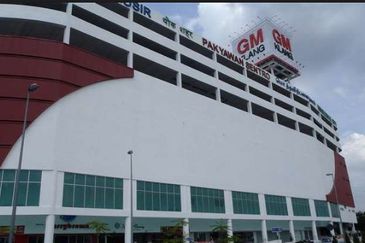 GM Klang Wholesale City