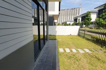 Dremien @ Eco Ardence