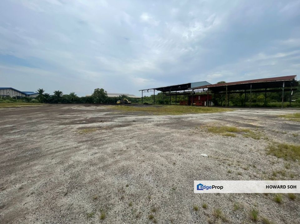 Facing mainroad, selling below market value, strategic location, Selangor, Shah Alam