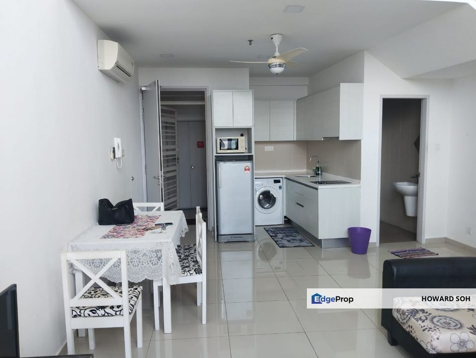 Walking distance to central i-city shopping mall, near uitm,shops,bank, Selangor, Shah Alam