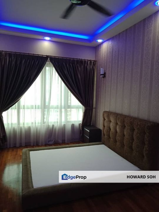 Walking distance to central i-city mall, coz environment,gated guarded, Selangor, Shah Alam