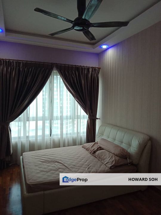 Walking distance to central i-city mall, coz environment,gated guarded, Selangor, Shah Alam