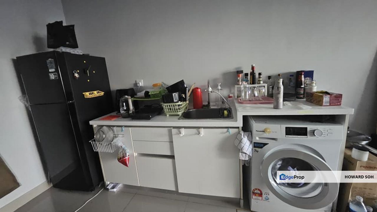 Trefoil @ setia city walking distance to setia city mall, with balcony, Selangor, Setia Alam/Alam Nusantara