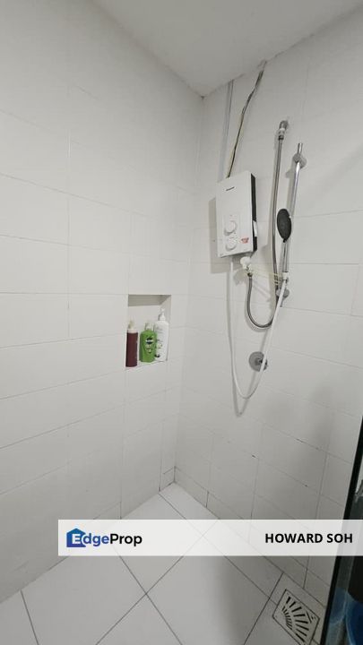 Trefoil @ setia city walking distance to setia city mall, with balcony, Selangor, Setia Alam/Alam Nusantara