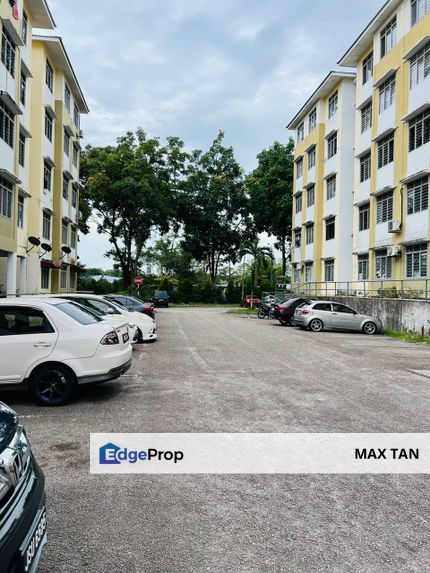 Taman Impian Emas Flat Apartment Skudai Johor, Johor, Skudai