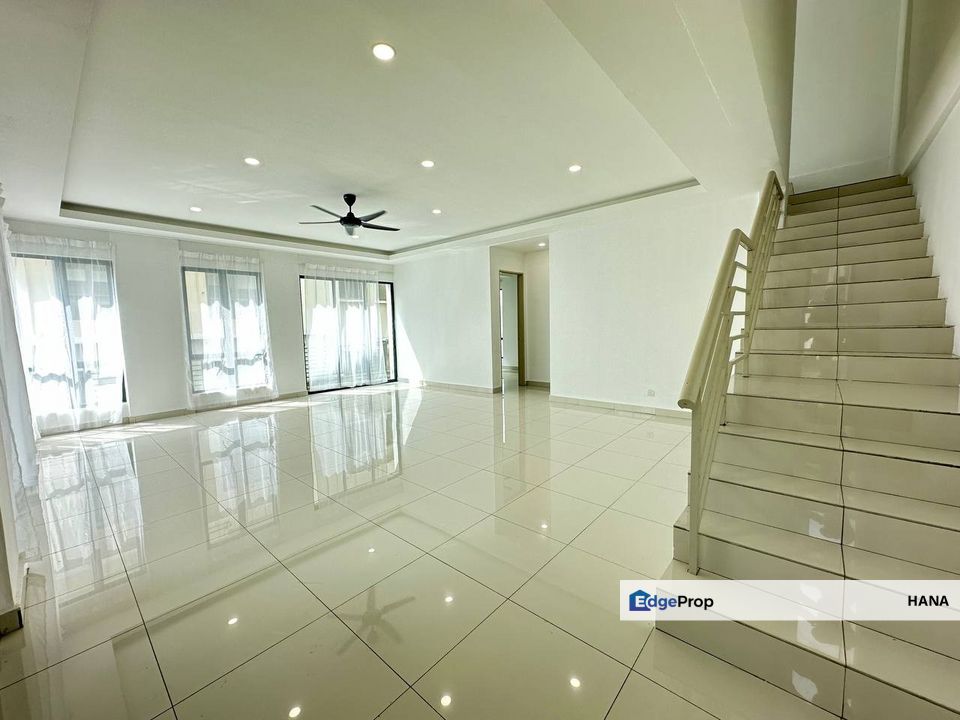 3 Storey Semi Detached, Vista Hill, Bandar Mahkota Cheras, Selangor, Cheras