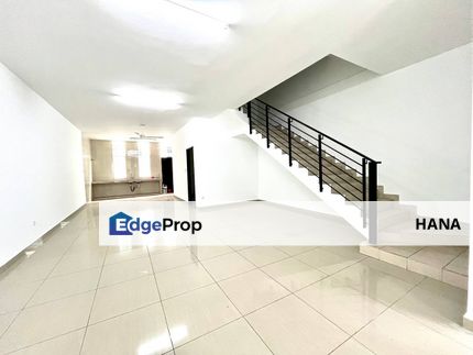 3 Storey Terrace Bangi Avenue, Selangor, Bangi