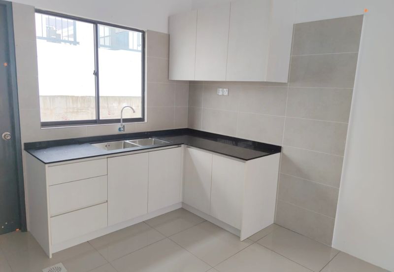 Rawang Taman scientex Semi-D For Rent