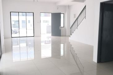 Rawang Taman scientex Semi-D For Rent