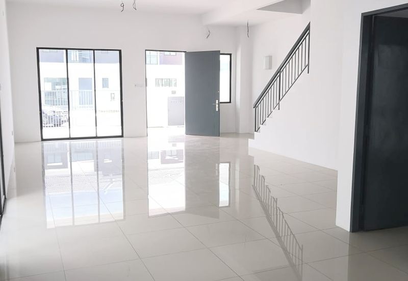 Rawang Taman scientex Semi-D For Rent