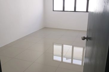 Rawang Taman scientex Semi-D For Rent
