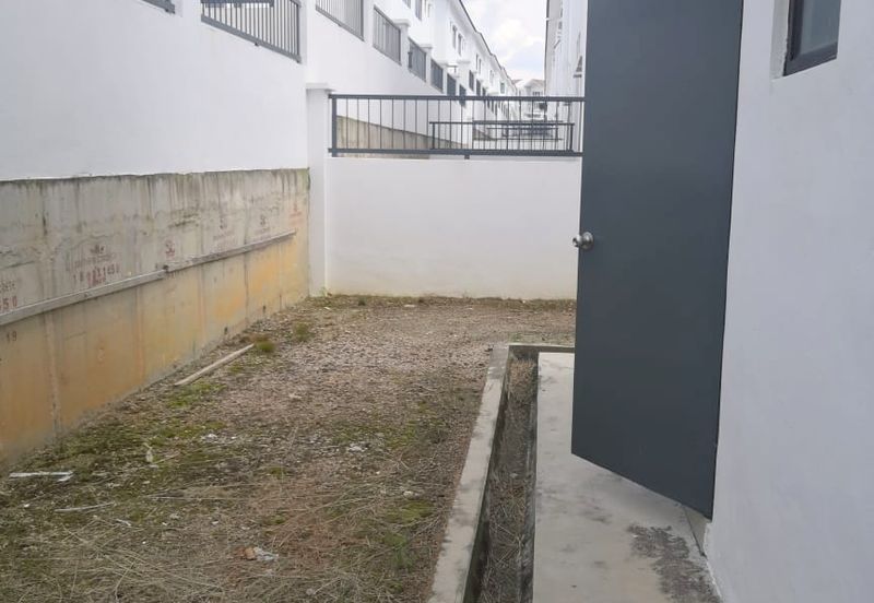 Rawang Taman scientex Semi-D For Rent