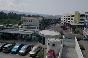 Rawang Town 3 Storey Office for Rent