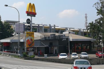 Rawang Town 3 Storey Office for Rent