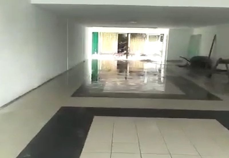 Rawang Town Ground Floor Shop For Rent