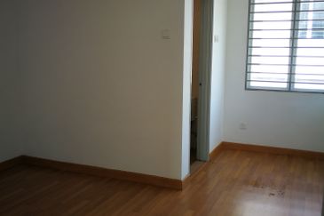 Rawang Bayu Lagenda Corner 2.5 storey house for sale