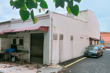 Rawang Town Ground Floor Shop For Rent