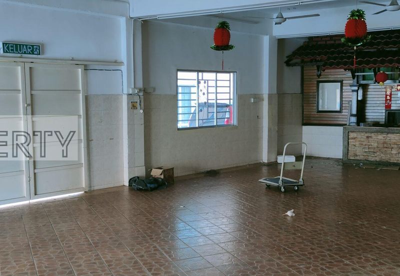Rawang Town Ground Floor Shop For Rent