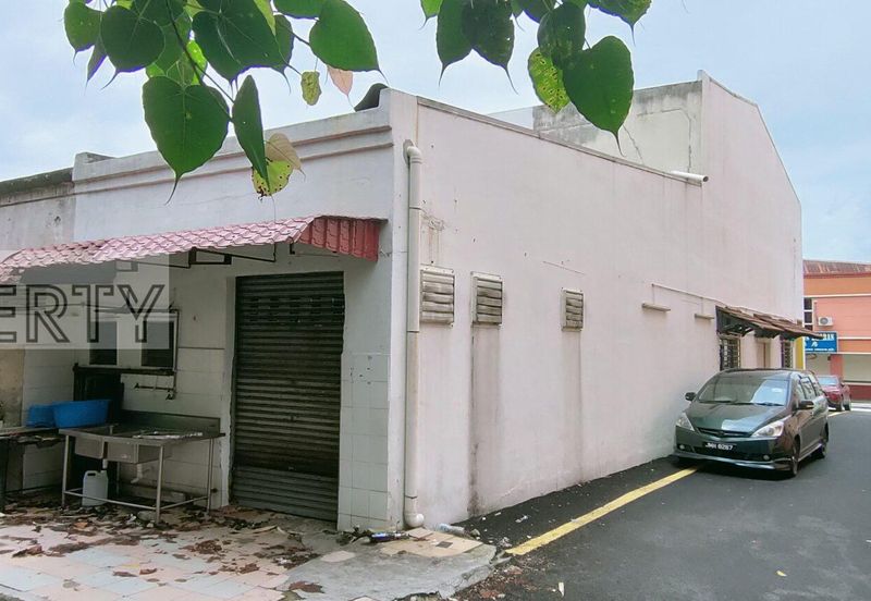 Rawang Town Ground Floor Shop For Rent