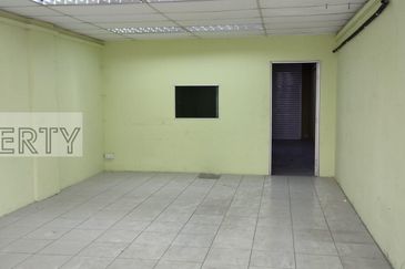 Rawang Town Ground Floor Shop For Rent