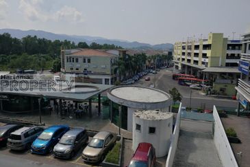 Rawang Town 3 Storey Office for Rent