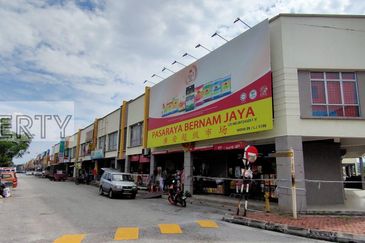 Adenium Bukit Beruntung Ground Floor Shop For Rent