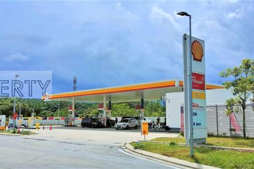 Gapimas Serendah 3.5 Storey Shop For Sale