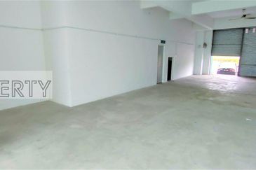 Gapimas Serendah 3.5 Storey Shop For Sale