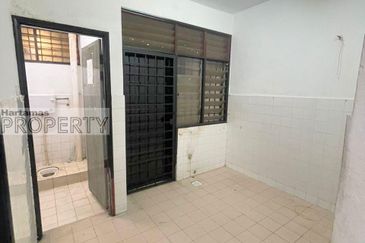 Bukit Beruntung Double Storey House For Sale