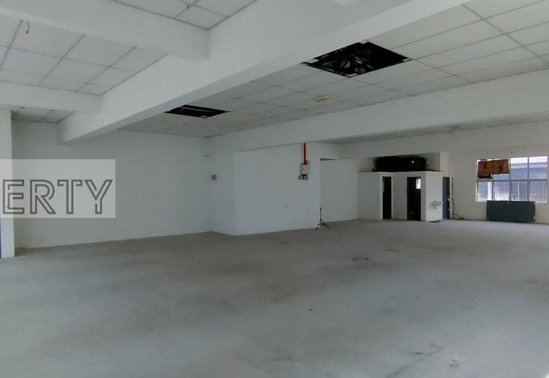 Bukit Beruntung 1st Floor Office For Rent