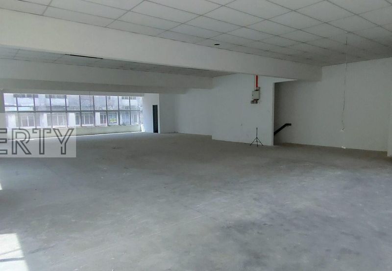 Bukit Beruntung 1st Floor Office For Rent