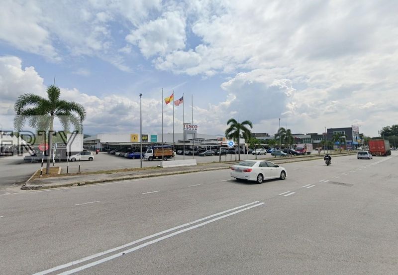 Bukit Beruntung 1st Floor Office For Rent