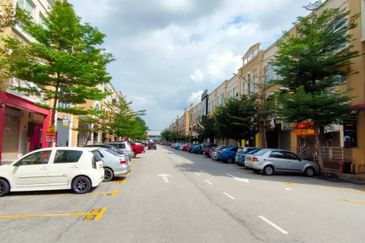 Rawang The Reef 1 3 Storey Shop For Sale