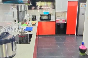 Rawang Kota Emerald Corner House For Sale