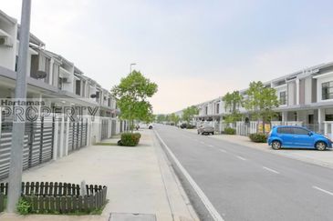 M Residence 2 Rawang Double Storey Terrace House For Sale