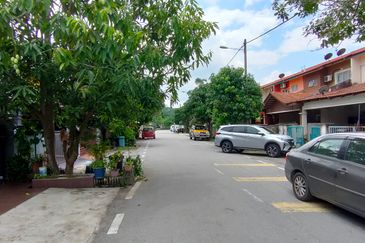 Taman Garing Utama