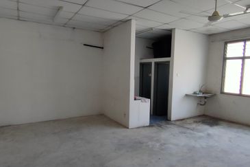 Rawang Town Office For Rent