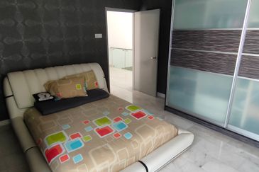 Rawang Anggun 2 Renovated Semi-D For Sale