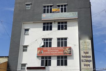 Rawang Town 4th Floor Office For Rent