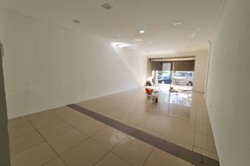 Rawang jalan bersatu 2 story shop for rent