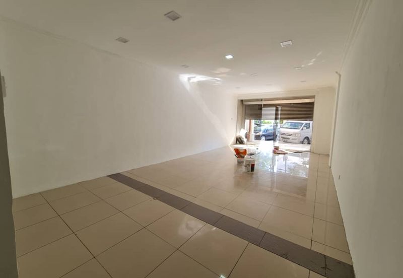 Rawang jalan bersatu 2 story shop for rent