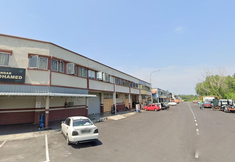 kantan Bukit Beruntung 1.5 sty Factory For Rent