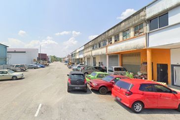 kantan Bukit Beruntung 1.5 sty Factory For Rent
