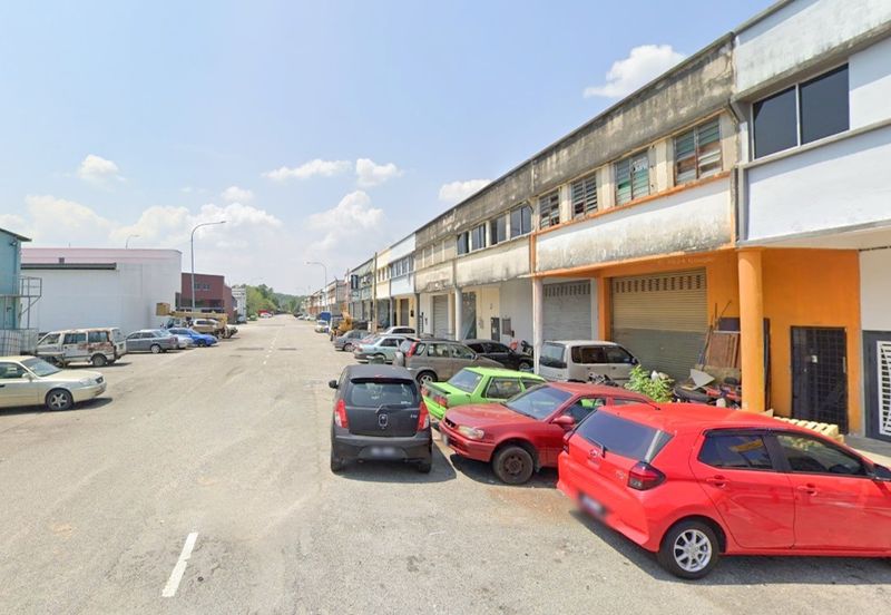 kantan Bukit Beruntung 1.5 sty Factory For Rent