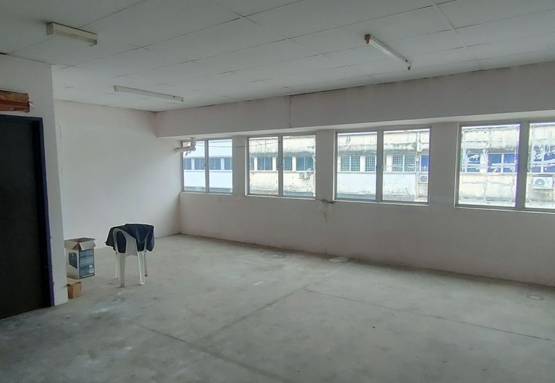 kantan Bukit Beruntung 1.5 sty Factory For Rent