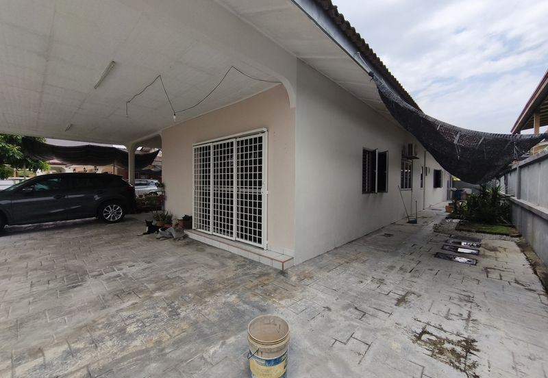 Serendah Bungalow For Sale