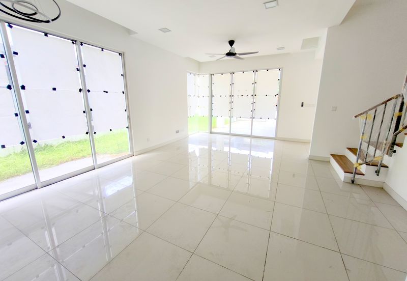 Garland Residence Rawang 2 Sty terrace House For Sale